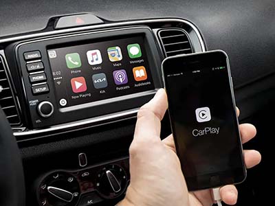 kia soluto apple carplay and android auto feature