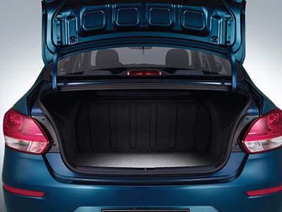 kia soluto trunk cargo space